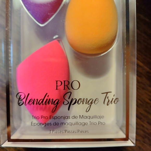 Urban Studio Pro Blending Sponge Trio - Picture 3 of 6